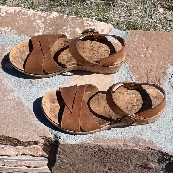 GUC KORK-EASE Women's Myrna 2.0 Ankle Strap Wedge Sandal (Size: 37/Tan) - Picture 13 of 15